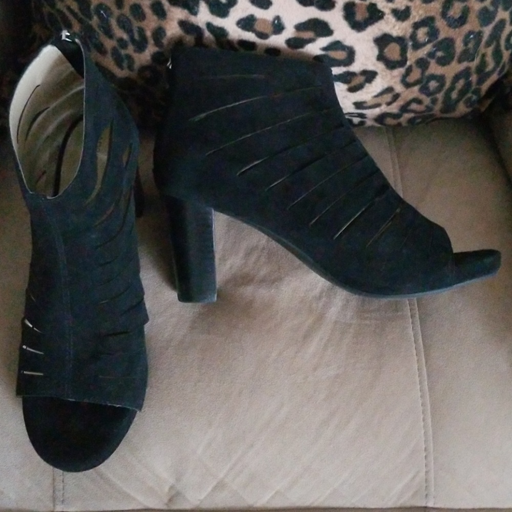 Open Toe Boot - Picture 2 of 4